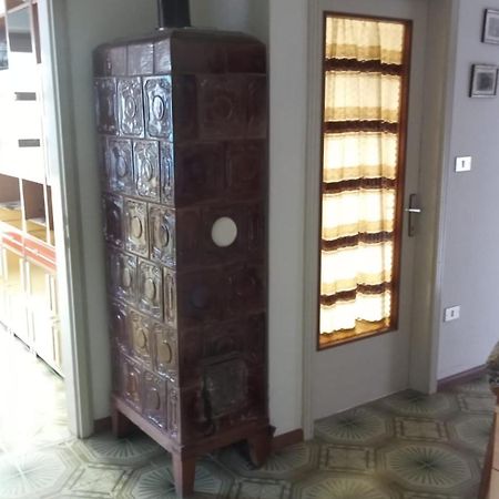 Casa Vacanze A Romeno Экстерьер фото