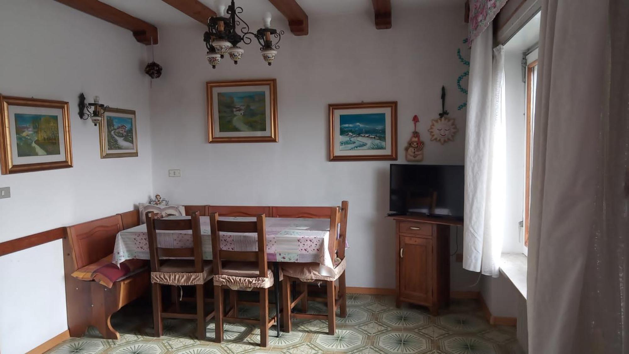 Casa Vacanze A Romeno Экстерьер фото